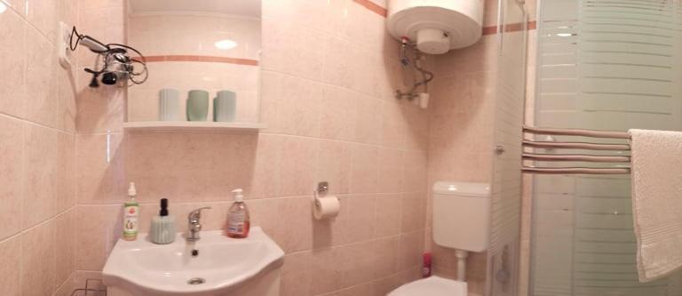 Ferienwohnung Angi Apartman- Nagyszeru Elhelyezkedes, Vendegkozpontu Szallashely-Szolgaltatas Harkan Exterior foto